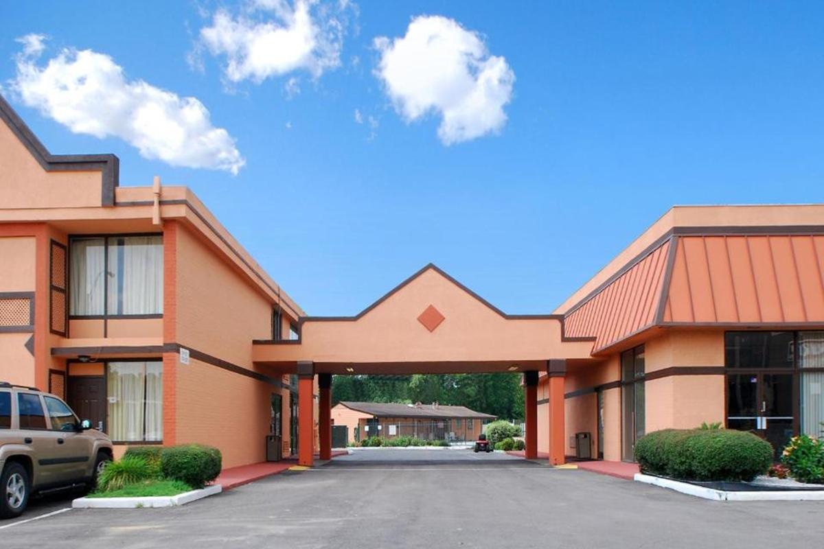 Americas Best Value Inn & Suites Хорн-Лейк Экстерьер фото